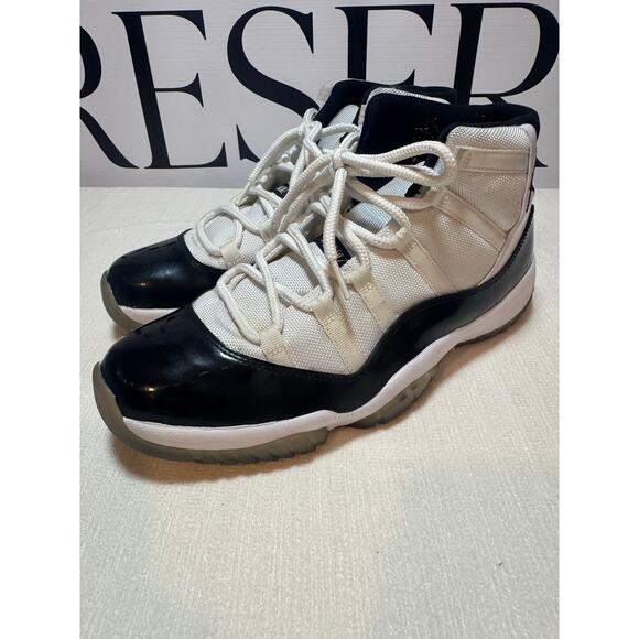 Air Jordan 11 Retro Concord - Men's Size 12 - Excellent Condition - Picture 3 of 11